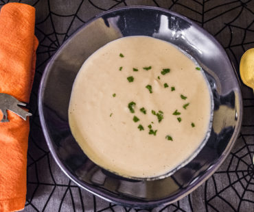 Roasted Garlic + Cauliflower Soup