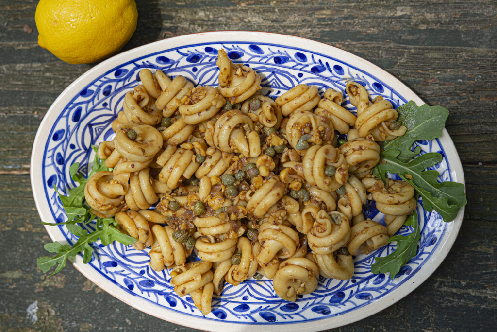 Vegan "Tuna" + Noodles - Laura's Vegan Table